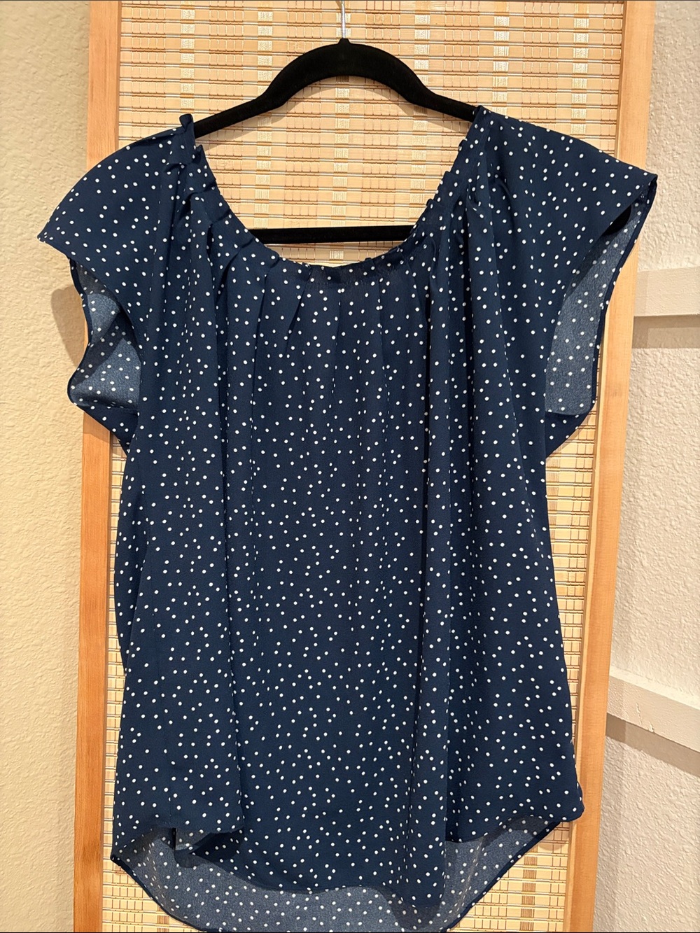 Like new Lauren Conrad sleeveless blouse